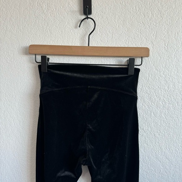 Spanx Velvet High Rise Slim Stretch Shaping Pull-On Ankle Leggings Black Small - Picture 11 of 15